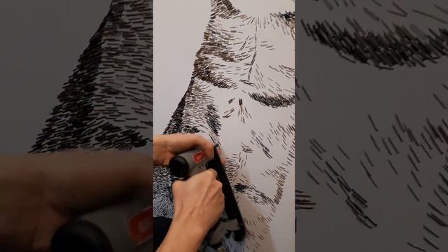 Вау вот это техника рисования! Котенок из мебельных скоб в галерее Славы Зайцева! Казань. смотреть онлайн