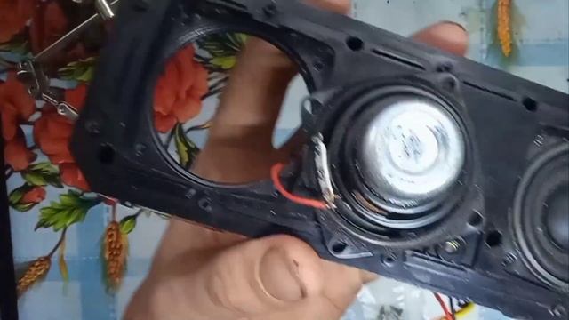 Ремонт колонки Tronsmart своїми руками невмикаєця не заряджається. смотреть онлайн