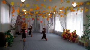 танец медведей с бочками