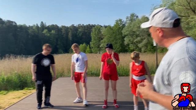 Общая тренировка по боксу. Разминка боксера,работа на лапах, работа в парах. Тренер по боксу Шурыги