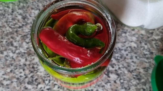 Острый перец на зиму за 5 мин. Без стерилизации. смотреть онлайн