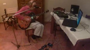 looping1. Jam Man solo XT. digitech.