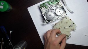 Кассетная дека Sony TC-WR545: 2. Замена пассиков