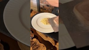 Язык в сливочно горчичном соусе