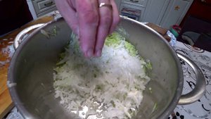Рецепт необычных кабачковых оладьев