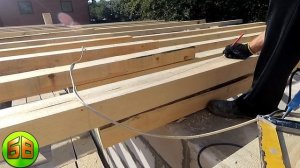 Идеально перекрыл пролет деревянными балками и сделал ДЕРЕВЯННЫЕ ПЕРЕКРЫТИЯ