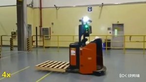 Робот AGV погрузчик