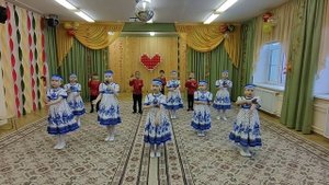 песня "Ложки Русские" вокальный коллектив "Пчелки" ДК № 13 ГБОУ школа №777