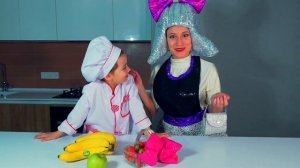 Готовим вместе с поваром Эмилюшей и куклой Лол на Детской кухне