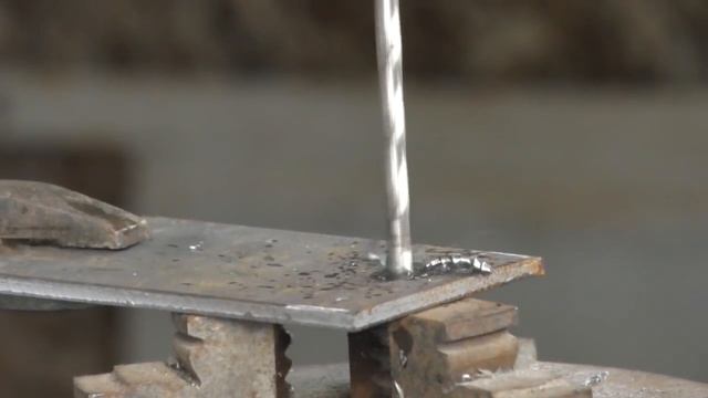 Установка двери ,делаем перегородки на мансарде из ГКЛВ. Серия № 25 смотреть онлайн