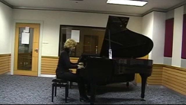 Mina Ivanova — «Mazurka, Op. 24, Nr. 2» by F. Chopin смотреть онлайн