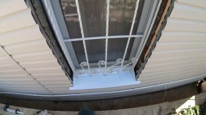 Монтаж оконных откосов. Как устанавливать оконные откосы вокруг сайдинга и под решетками на окнах.