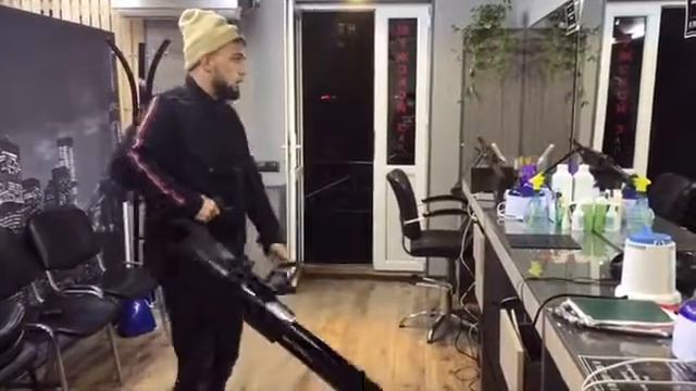 Чувак из GTA
😂 смотреть онлайн