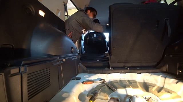 Установка фаркопа на KIA SPORTAGE (2011-...) Motodor и подключение блока-согласования смотреть онлайн