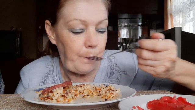 #Мукбанг Russia #eating #mukbang #food #рис с овощами #отварной сервелат #имбирь смотреть онлайн
