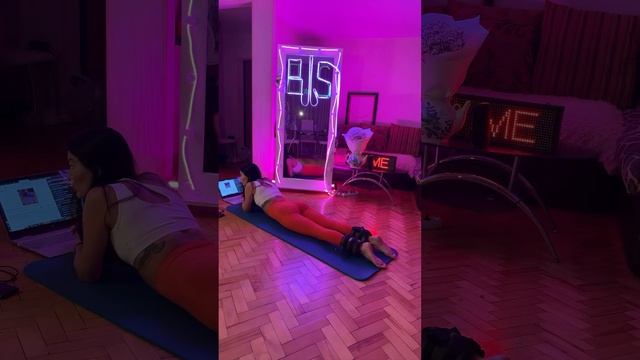 night stretching #общение #live #prettywoman #чатрулетка #онлайн смотреть онлайн