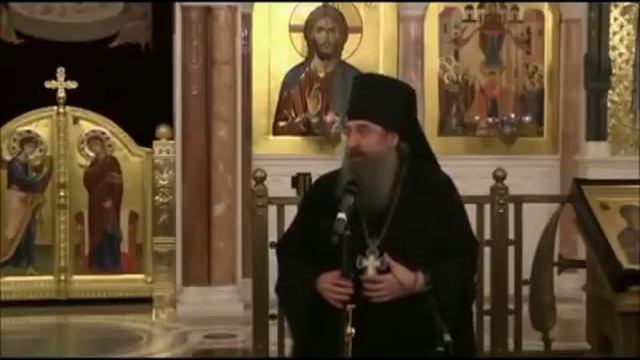 Батюшка рассказывает анекдот про заёмщика в банке смотреть онлайн