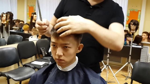 Мужская стрижка в стиле "бабершоп" смотреть онлайн