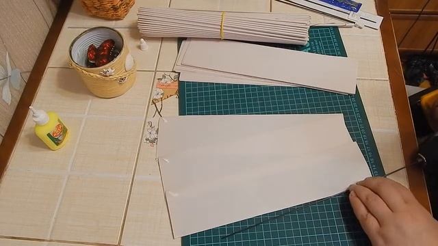 Быстрый ? способ кручения ? газетных трубочек ?с помощью шуруповёрта смотреть онлайн