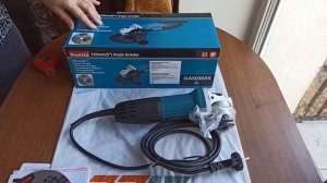 Шлифмашина угловая (болгарка) MAKITA GA 5030 X5 Видеоотзыв (обзор) Аси