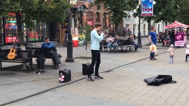 Парень сыграл Dangerous(David Guetta ft. Sam Martin) смотреть онлайн