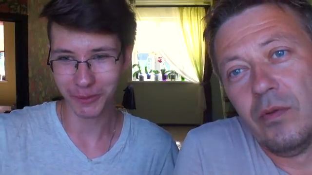 средний СЫН за чашкой кофе ДЕЛИТСЯ своими ПЛАНАМИ: РАБОТА, УНИВЕР или АРМИЯ? смотреть онлайн