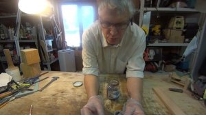 Покраска дерева в черный цвет краской для волос - покраска накладки грифа гитары. Тест-эксперимент.