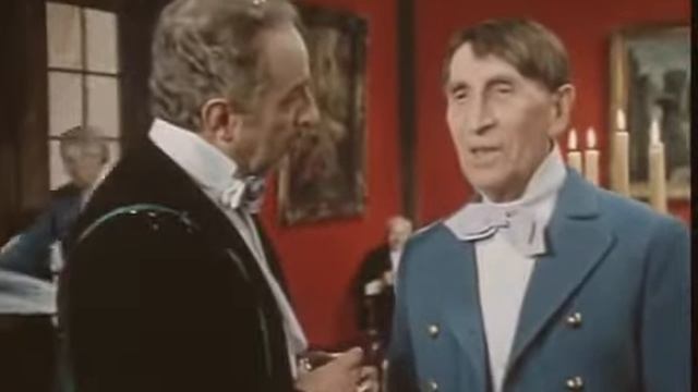 ... а теперь нас будет 15 с дробью :) смотреть онлайн