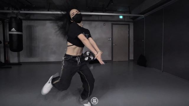 Heesoo Class | Soyeon - Is this bad b****** number? Ft. BIBI, Lee Young Ji| @JustJerk Dance
