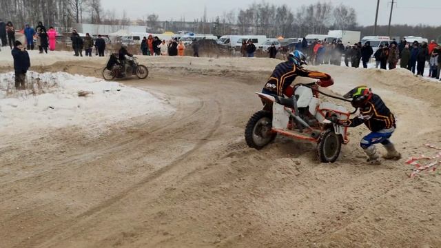 Зимний мотокросс г. Вязники 05.01.2021 смотреть онлайн