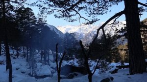 Один зимой в горах. Яичница на камне,каменная сковорода.Мясо на костре.Winter Solo Bushcraft.