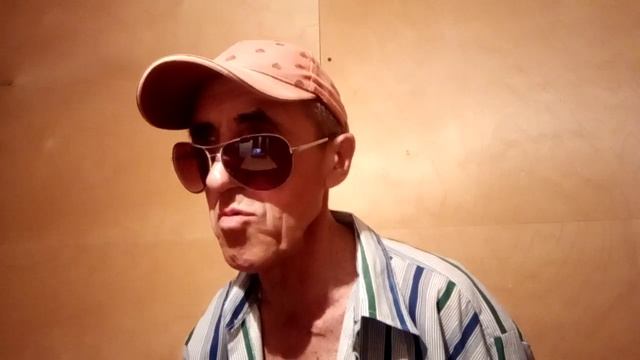 Басня Оптимист и пессимист смотреть онлайн