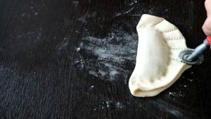 8 простых форм для булочек с начинкой