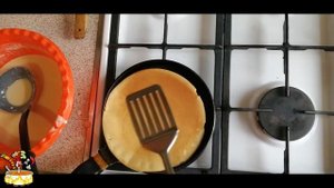 БЛИНЧИКИ с сырной НАЧИНКОЙ. Ооочень вкусный  и простой рецепт.