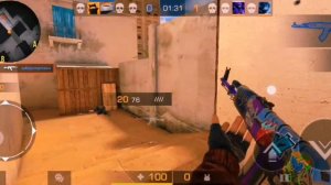 Она залезла на трон,потому что золотой🖕🖤