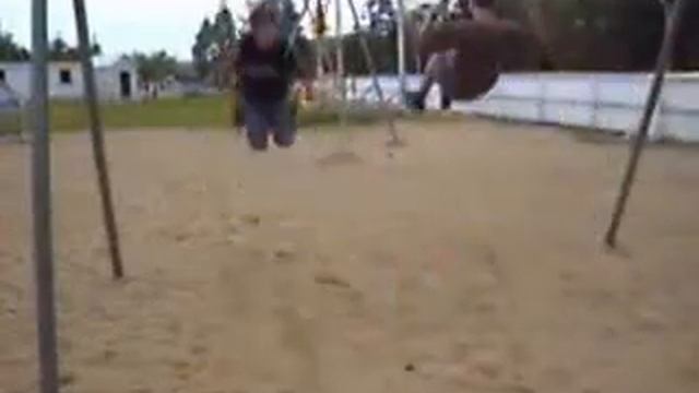 Кач на качелях смотреть онлайн