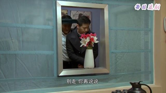 小三餐廳碰上正妻嚇得轉身就跑哪料正妻不好惹直接把她堵廁所Ep27