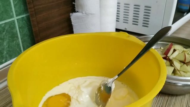 готовим лапшевник с яблоком и изюмом смотреть онлайн