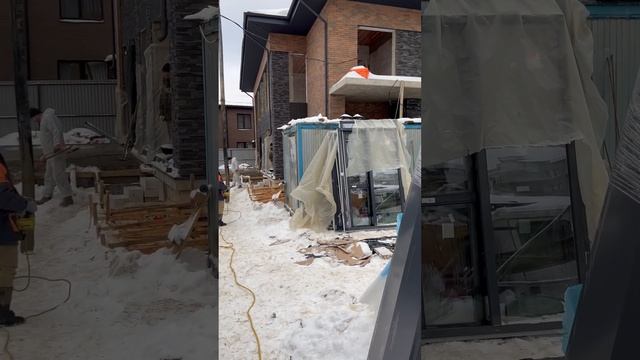 На чем привозят бетон смотреть онлайн