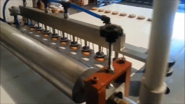 Автоматическая линия по производству сандвич печенья смотреть онлайн