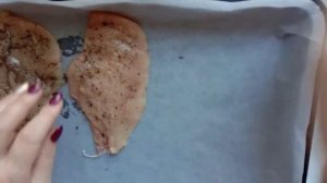 Вкусные  отбивные из куриной грудки в духовке.