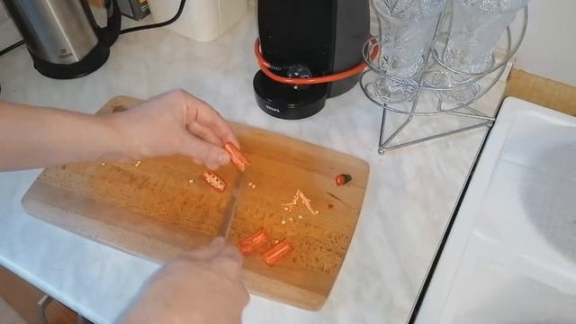 Чахохбили. Грузинский кулинарный шедевр из курицы и грецкими орехами.