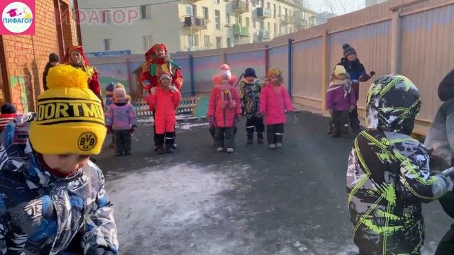 На улице еще зима, но настроение уже весенние - празднуем Масленицу. смотреть онлайн