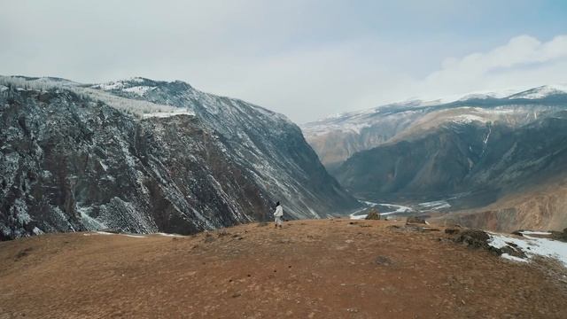 Почему Земля возносится смотреть онлайн