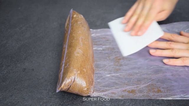 МИНИМУМ ПРОДУКТОВ и ВРЕМЕНИ! НЕВЕРОЯТНАЯ ВКУСНЯШКА за 15 минут: Шоколадная колбаска "Твикс"