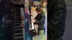 Un Piano alla Stazione Tiburtina di Roma