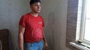 На что клеить плитку, если стены уже отшпаклеванные.