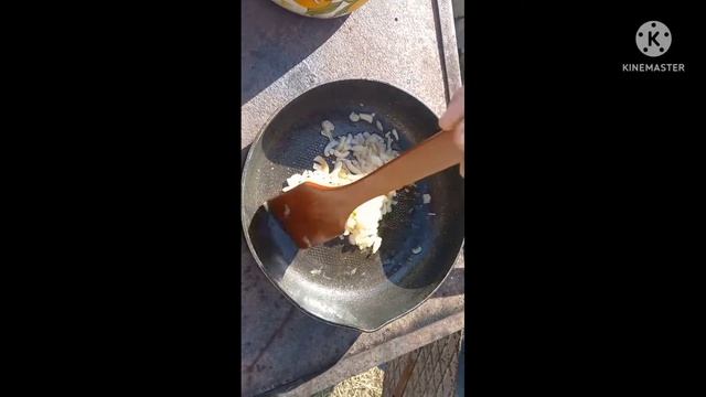 Яичница по Дагестански с сушеным курдюком и домашними яйца