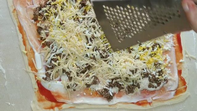 Мини-пицца из слоёного теста/Просто#Вкусно смотреть онлайн