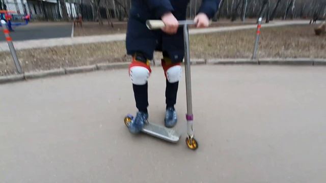 ?КАК ПОСТАВИТЬ БРАЙ НА САМОКАТЕ ?? смотреть онлайн